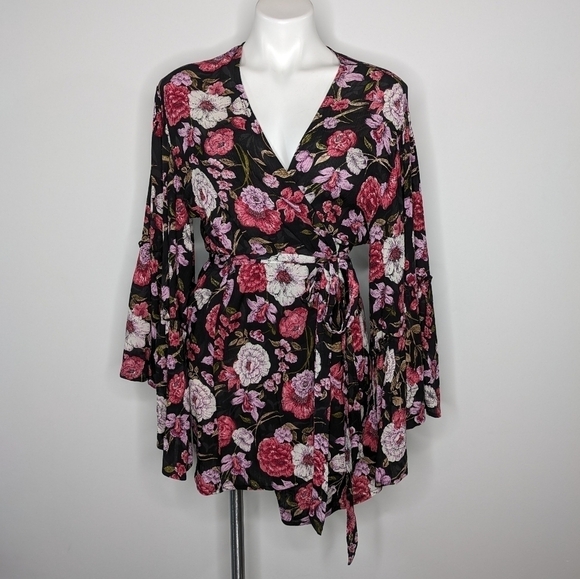 NWOT Billabong black pink floral wrap robe cover up M/L - Picture 2 of 10